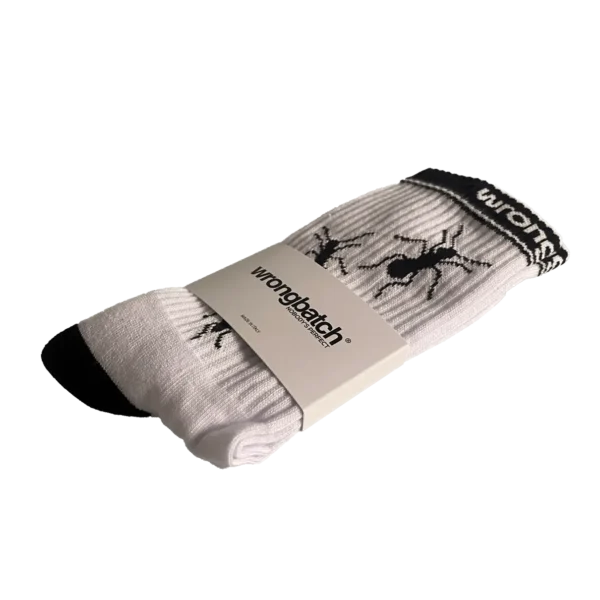 white ant - immagine 2